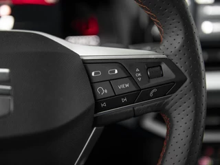 SEAT Arona SEAT Arona 1.0 EcoTSi 116pk DSG FR | Full LED | Keyless | ParkAssist + Camera | App-Connect | Armsteun vóór | Black Pack | Wireless Charge - afbeelding nr 12