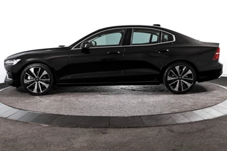Volvo S60 Volvo S60 2.0 T5 250 PK Intro Edition - Automaat | Dig. Cockpit | Adapt. Cruise | Leder | Elek. bestuurderstoel met geheugen | Stoelverw. | PDC | Camera | NAV + App. Connect | ECC | DAB | Elek. Trekhaak | LM 19