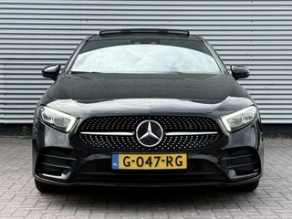 Mercedes-Benz A-Klasse Mercedes-Benz A-klasse 200 AMG Panoramadak Camera LED DAB Widescreen Apple CarPlay/Android Auto Night Pakket Stoelverwarming - afbeelding nr 4