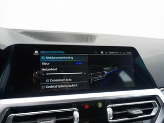 BMW 3 Serie BMW 3-serie Touring 330e 293pk Sport Line | Full LED | Carplay | Stoel/stuurverwarming | Trekhaak - afbeelding nr 20