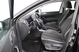 Volkswagen Polo Volkswagen Polo 1.0 TSI Highline (PARKEERSENSOREN, CRUISE ADAPTIEF, NAVIGATIE, CARPLAY, AUTOMAAT, DIGITAAL DASHBOARD, NL-AUTO) - afbeelding nr 9