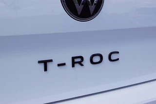 Volkswagen T-Roc Volkswagen T-Roc Cabrio 1.5 TSI DSG R-Line/ Black style/Leer/19 Inch LM/Camera/Virtual c - afbeelding nr 37