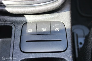 Ford Fiesta Ford Fiesta 1.1 Trend, Navigatiesysteem full map, Parkeersensor achter, Cruise control, Rijstrooksensor met correctie - afbeelding nr 36