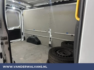Ford Transit Ford Transit 2.0 TDCI 131pk L3H2 Euro6 Airco | Camera | Navigatie | Apple Carplay | Stoelverwarming Cruisecontrol, Android auto, Verwarmde voorruit, Parkeersensoren, Bijrijdersbank, 2500kg trekvermogen - afbeelding nr 11
