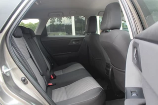 Toyota Auris Toyota Auris Touring Sports 1.8 Hybrid Dynamic / Camera / Navigatie / Keyless / 16'' / DAB / Cruise Control / Getint glas - afbeelding nr 12