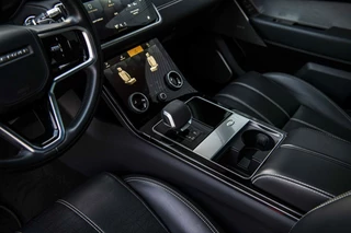 Land Rover Range Rover Velar Land Rover Range Rover Velar 2.0 P400e SE Hybride | Panodak | Massage | Meridian 3D | Trekhaak | 20 inch | - afbeelding nr 36