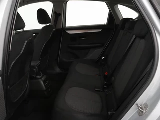 BMW 2 Serie BMW 2-serie Active Tourer 218i Executive | Navigatie | Climate control |  Parkeerhulp | Bluetooth | Cruise control | LED - afbeelding nr 6