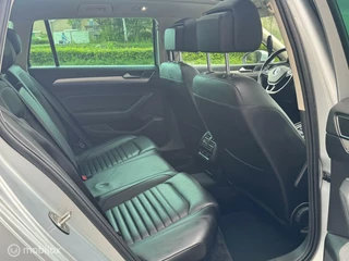 Volkswagen Passat Volkswagen Passat Variant 1.4 TSI GTE DSG LEDER/PANO/AIRCO - afbeelding nr 13