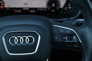 Audi Q3 Audi Q3 35 TFSI / 3x S-Line / 150PK / Automaat / Navi / Matrix LED / Keyless / 19