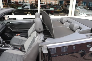 Volkswagen T-Roc Volkswagen T-Roc Cabrio 1.5 TSI R-Line Automaat. Eerste eigenaar, nieuwstaat! Trekhaak. - afbeelding nr 16