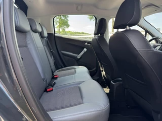 Peugeot 208 Peugeot 208 1.2 PureTech Allure AUTOMAAT / CARPLAY / CRUISE / PDC / BLUETOOTH / ECC / AIRCO / NL AUTO - afbeelding nr 30
