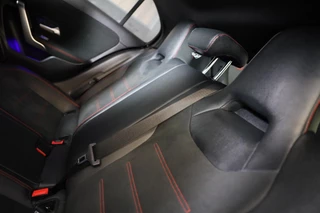 Mercedes-Benz A-Klasse Mercedes-Benz A-klasse 250 e AMG 45 Look / 360 Camera / Acc / Lane Assist / Dode Hoek / Open Pano / Sfeerver / Led / Pdc / 20 Inch - afbeelding nr 23