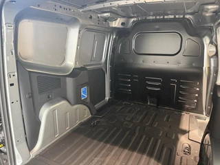 Ford Transit Courier Ford E-Transit Courier Limited 44 kWh 136pk | Ford Voorraad | Driver Assistance Pack | Laadvloerbescherming | Trekhaak | LED Laadruimteverlichting - afbeelding nr 16