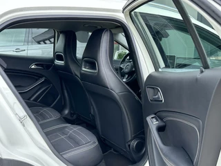 Mercedes-Benz GLA Mercedes-Benz GLA180 Prestige Automaat Airco Cruise Navi LED - afbeelding nr 27