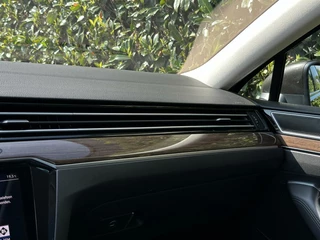 Volkswagen Passat Volkswagen Passat Variant 1.8 TSI HIGHLINE FACELIFT, PANO, NAVI, CRUISE, LEDER/ALCANTARA, ECC-AIRCO, DIGITAL, KEYLESS, ERGO-COMFORT, LICHTMETAAL 17