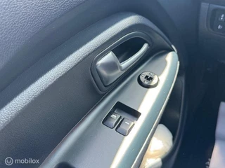 Kia Rio Kia Rio 1.2 CVVT DynamicLine 5 deurs , Navigatie & Camera , Bleutooth , Cruise controle , Sport velgen , Deurvergrende ling met afstand bediening - afbeelding nr 25