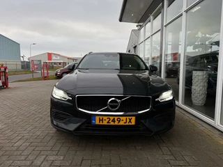 Volvo V60 Volvo V60 2.0 T6 Twin Engine AWD Momentum Pro | Stoelverwarming | Cruise Control | Achteruitrijcamera | Apple Carplay | Navi | Botspreventie | - afbeelding nr 29