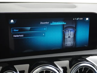 Mercedes-Benz CLA Mercedes-Benz CLA 250e AMG // Panoramadak // Memory // Sfeerverlichting // MultiBeam LED // Keyless // Night Pakket // Augmented Reality - afbeelding nr 33