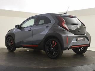 Toyota Aygo Toyota Aygo X 1.0 VVT-i MT Undercover | JBL | Parkeersensoren V+A | Stoelverwa - afbeelding nr 2