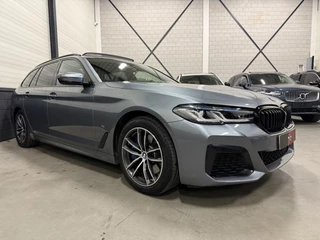 BMW 5 Serie BLUESTONE-METALLIC/PANO/H&K/HEAD-UP/LASER/KEYLESS/DISPLAY-KEY/CARPLAY/STANDKACHEL/SHADOW-LINE/PRIVACY/NET OH BEURT GEHAD BIJ BMW DEALER - afbeelding nr 5