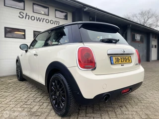 MINI Cooper Mini Mini 1.5 Cooper Chili Serious Business Automaat! - afbeelding nr 17