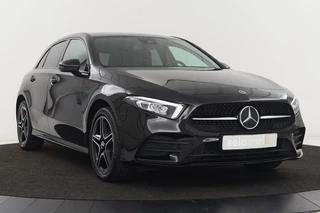 Mercedes-Benz A-Klasse Mercedes-Benz A-klasse 250e AMG Night | Carplay | Stoelverwarming |  Camera | Leder/Alcantara | Full LED | Sfeerverlichting | Park Assist | Navigatie - afbeelding nr 35