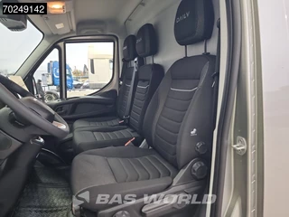 Iveco Daily Iveco Daily 35C21 210PK Automaat L2H2 Dubbellucht LED ACC 3.5t trekhaak Navi L2H2 12m3 Airco Trekhaak - afbeelding nr 13