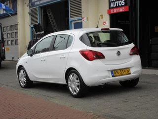 Opel Corsa Opel Corsa 1.4 Favourite 5 Deurs Airco PDC - afbeelding nr 2