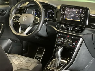 Volkswagen T-Roc Volkswagen T-Roc 1.5 TSI 3 X R-LINE | Full | Trekhaak | Dodehoek | Pano | Camera | IQ LIGHT | - afbeelding nr 8