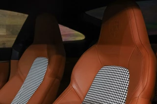 Porsche 911 Porsche 992 3.8 Sport Classic|Heritage|Burmester|PCCB|Exhaust|Lift| - afbeelding nr 44
