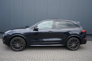 Porsche Cayenne Porsche Cayenne 3.0 D Sportdesign /Luchtvering /Pano /Sportchrono - afbeelding nr 2