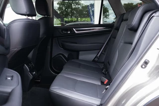 Subaru Outback Subaru Outback 2.5i CVT Premium | Eyesight | Navigatie | Trekhaak | - afbeelding nr 12