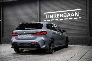 BMW 1 Serie BMW 1-serie M135i xDrive High Executive Edition | Panodak | HUD | H&K | Leder | NL auto | - afbeelding nr 28