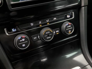 Volkswagen Golf Volkswagen Golf 1.4 TSI GTE Sport 204Pk Automaat (APPLE CARPLAY, NAVIGATIE, CLIMATE, LEDEREN SPORTSTOELEN, PARKEERSENSOREN, GETINT GLAS, CRUISE, NIEUWE APK, NIEUWSTAAT) - afbeelding nr 9