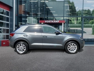 Volkswagen T-Roc Volkswagen T-Roc 1.0 TSI LIFE EDITION TREKHAAK/CAMERA/ACC/CARPLAY/STOELVERW/KEYLESS - afbeelding nr 4
