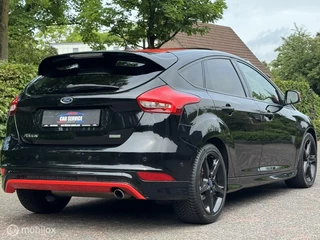 Ford Focus Ford Focus 1.5 150PK Red Edition ST LINE/PDC/NAVI/DAKJE - afbeelding nr 16