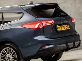 Ford Focus Automaat (PANORAMADAK, APPLE CARPLAY, GROOT NAVI, STUUR/STOELVERWARMING, GETINT GLAS, ADAPTIVE CRUISE, TREKHAAK, PARKEER ASSISTENT, NIEUWE APK, NIEUWSTAAT) - afbeelding nr 14
