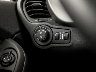 Fiat 500X Fiat 500X 1.3 GSE Sport 150Pk Automaat (APPLE CARPLAY, GROOT NAVI, KEYLESS, STOELVERWARMING, CAMERA, LEDEREN SPORTSTOELEN, GETINT GLAS, LED KOPLAMPEN, ZWART HEMEL, NIEUWSTAAT) - afbeelding nr 21