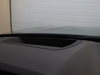 BMW 3 Serie BMW 3-serie 330e High Executive M-sport | Schuif/ kanteldak - afbeelding nr 10