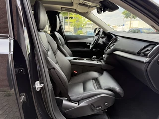 Volvo XC90 Volvo XC90 T8 Recharge AWD R-Design BLACK LONG RANGE PANO/TREKHAAK/HEAD-UP/MEMORY/H&K/CAMERA/ACC/PILOT-ASSIST/KEYLESS/LEER-SPORT/GOOGLE/PRIVACY/20