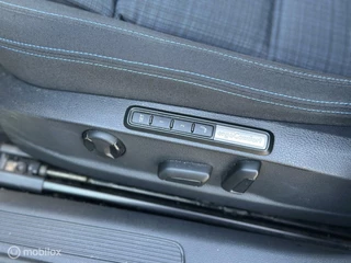 Volkswagen Passat Volkswagen Passat VARIANT 1.4 TSI GTE PHEV | HUD | Digitaal | PDC | Camera - afbeelding nr 25