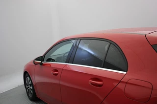 Mercedes-Benz A-Klasse Mercedes-Benz A-Klasse 180 Business Solution Automaat - Camera, Digital Cockpit, Leer - afbeelding nr 32