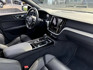 Volvo V60 Volvo V60 T6 Plug-In Hybrid AWD R-Design | Harman/Kardon Audio | Memorystoelen | Climate Pack | ACC | Keyless Entry | - afbeelding nr 26