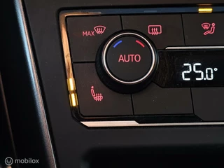 Volkswagen Polo Volkswagen Polo 2.0 TSI GTI Panorama/Keyless/Virtual/Beats/Camera - afbeelding nr 36