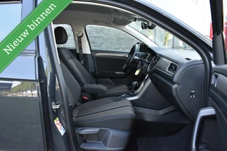 Volkswagen T-Roc Volkswagen T-Roc 1.5 TSI AUTOMAAT/NAVI & CARPLAY/LED/ACC/CLIMA/ETC.! - afbeelding nr 5