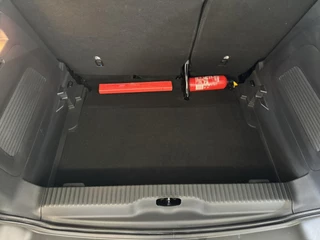 Citroën C3 Aircross Citroen C3 AIRCROSS 1.2 PureTech S&S C-Series Cruise control Climate control Navigatie Parkeersensor achter - afbeelding nr 18