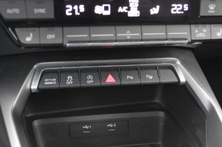 Audi S3 Audi S3 Limousine 2.0 TFSI quattro Edition One / Panoramadak / Camera / RS Seats / B&O / 19'' / Matrix LED / Navigatie / Dodehoek / ACC / Stoelverwarming / DAB - afbeelding nr 27