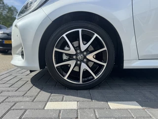 Toyota Yaris Head-up display, JBL, Dodehoekdetectie, PDC V + A , All-in Rijklaarprijs - afbeelding nr 9