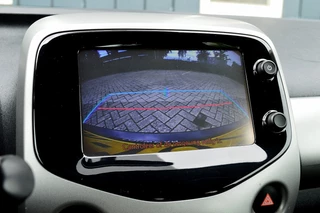 Toyota Aygo Toyota Aygo 1.0 VVT-i x-nav Rijklaarprijs-Garantie Navigatie Airco Cruise Control Camera - afbeelding nr 17