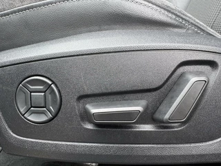Audi Q3 Audi Q3 35 TFSI 150pk 2 x S Line S-Tronic Dynamic Light LED Keyless Sfeerverlichting CarPlay Leder Stlvw - afbeelding nr 22